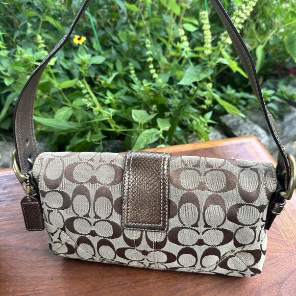 Coach Y2K Soho Signature Mini Demi Baguette Style No. 8K38 - Picture 3 of 15